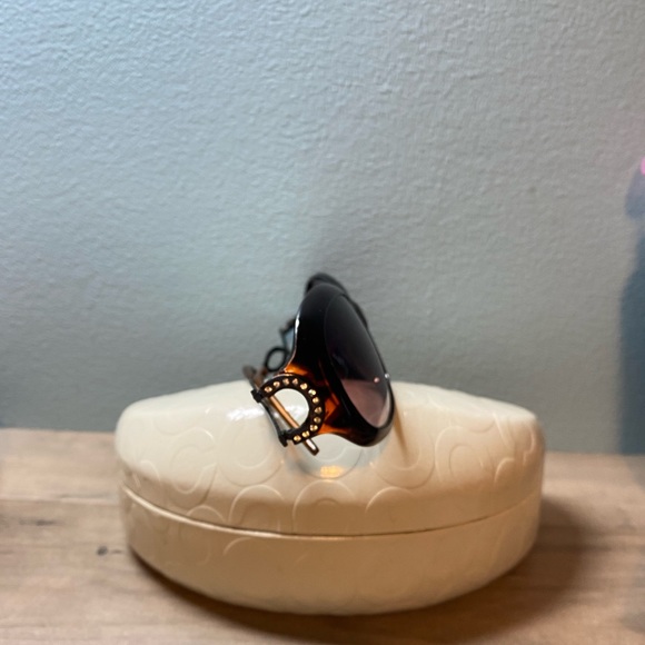 Coach Brown Sunglasses- With protective Coach case - Picture 2 of 4